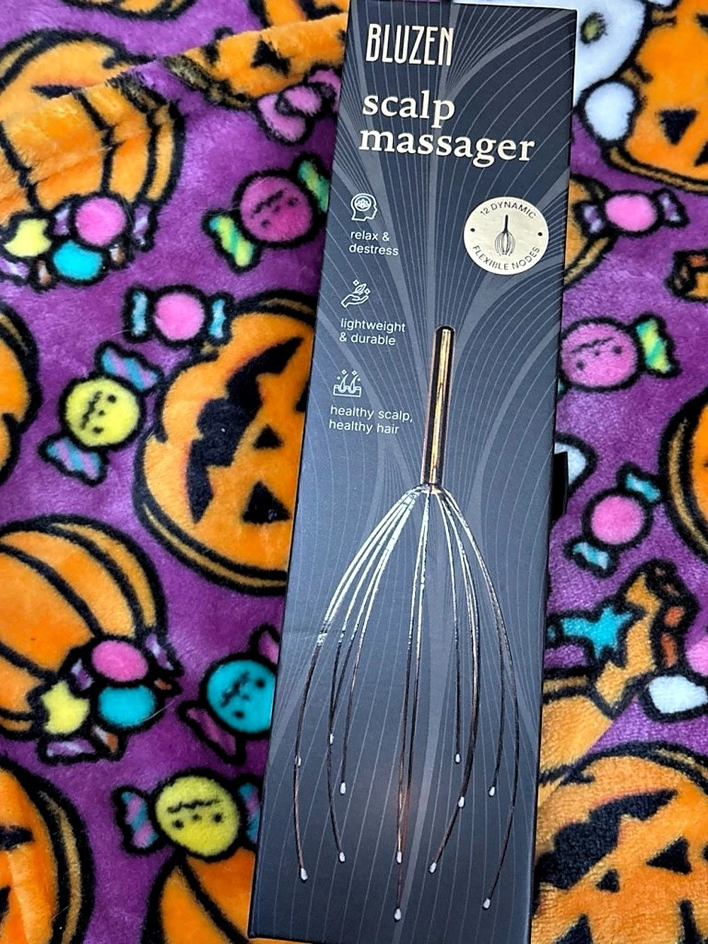 BLUZEN Scalp Massager 12-Node Black & Gold NWT